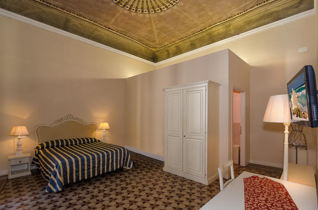 Hotel Galileo *